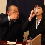出張先で大嫌いな上司と相部屋でおっぱいハラスメントをされて… 乳イキ早漏ボディ化した爆乳社員の中出し輪●パーティー 櫻茉日